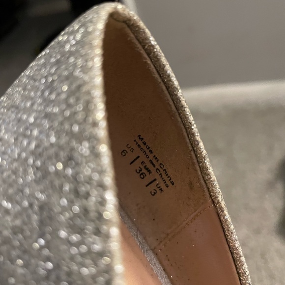 Silver Sparkle Heels Size 6 - Picture 5 of 5